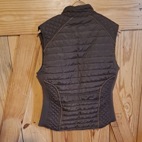 YMI Women's Quilted Brown Vest - Picture 4 of 5